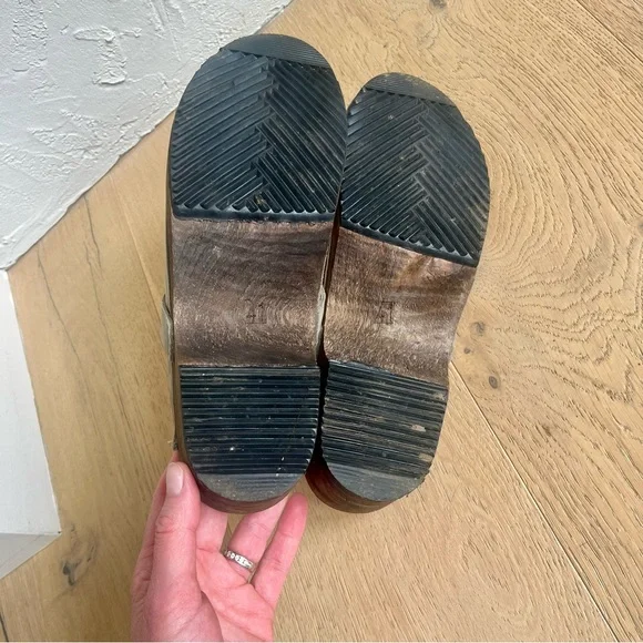 Lotta From Stockholm Classic Taupe Ouled Nubuck w/ Brown Base Swedish Clogs - Picture 6 of 10